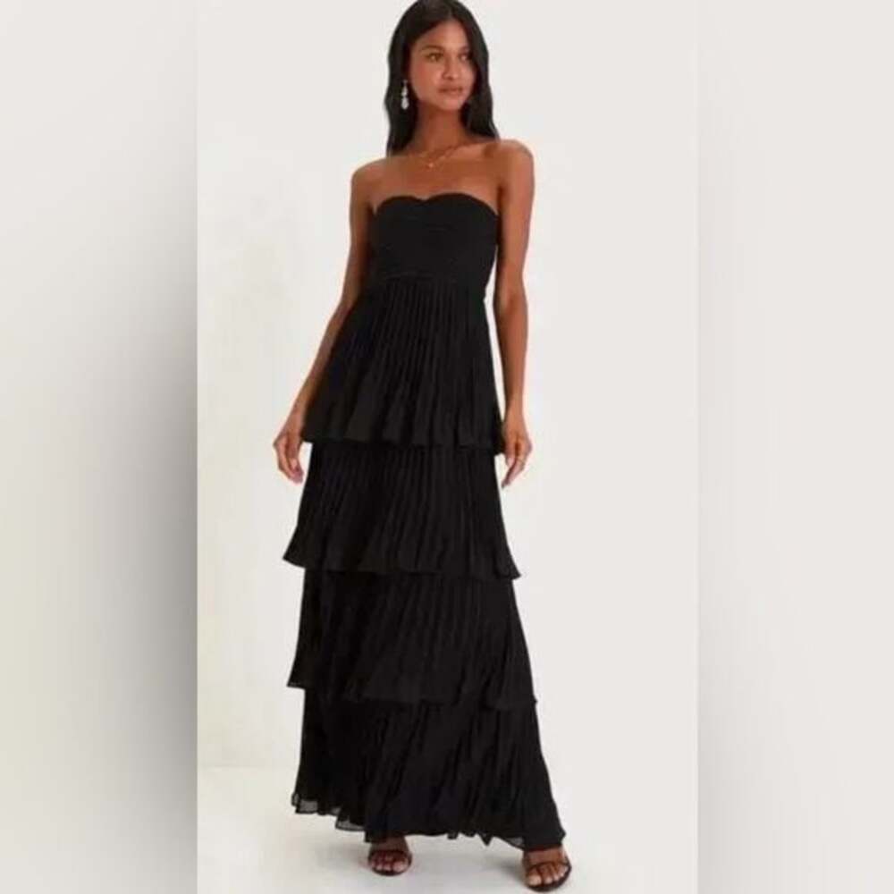 Lulu's Black Strapless Tiered Dress